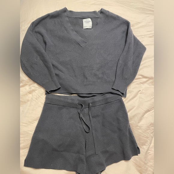 Abercrombie matching outfit - Picture 2 of 2